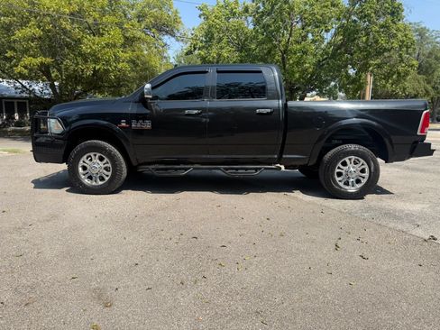 Used 2018 RAM 2500 Laramie AWD/4WD image 8