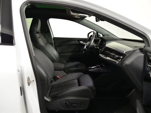 Certified 2023 Audi Q4 e-tron Premium Plus w/ Premium Plus image 19