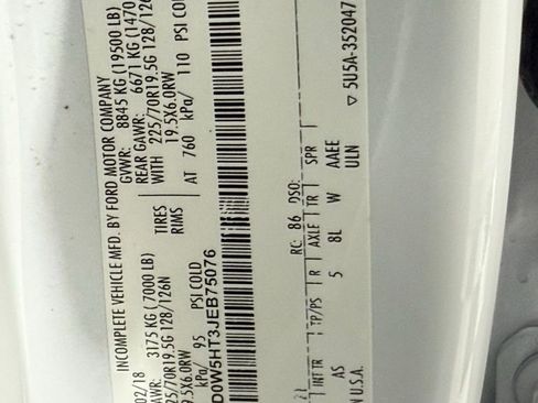 Used 2018 Ford F550 4x4 Crew Cab Super Duty image 44