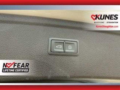 Used 2023 Audi Q5 2.0T Premium w/ Convenience Package AWD/4WD image 18