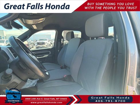 Used 2024 RAM 2500 Big Horn w/ Bed Utility Group AWD/4WD image 12