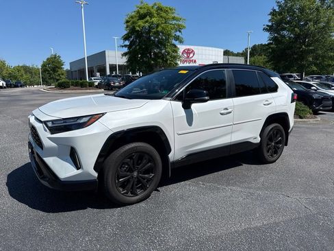 Used 2024 Toyota RAV4 XSE AWD/4WD image 1
