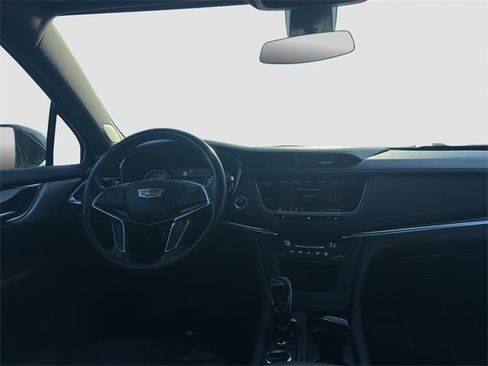 Used 2020 Cadillac XT5 Premium Luxury image 14