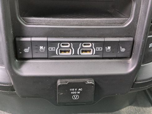 Used 2022 RAM 1500 Limited AWD/4WD image 33
