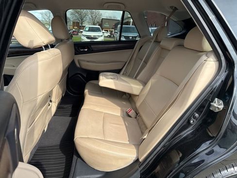 Used 2016 Subaru Outback 2.5i Limited w/ Popular Package #4 image 44