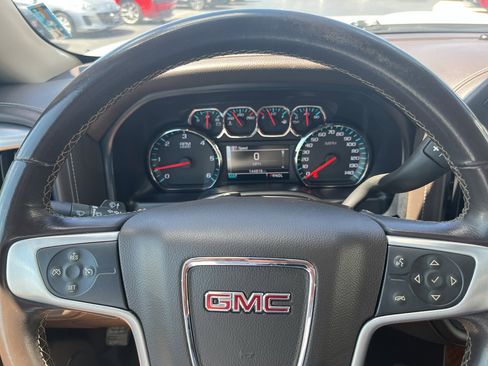 Used 2018 GMC Sierra 1500 SLT w/ SLT Premium Package AWD/4WD image 16