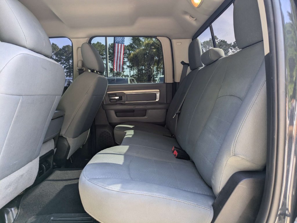 Used 2018 RAM 3500 SLT AWD/4WD image 14