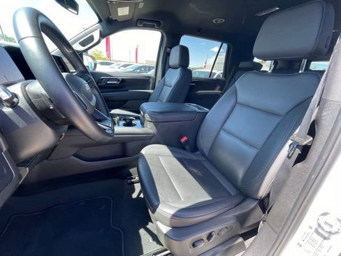 Certified 2025 Chevrolet Tahoe LT AWD/4WD image 11