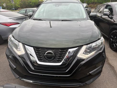 Used 2020 Nissan Rogue SV AWD/4WD image 2