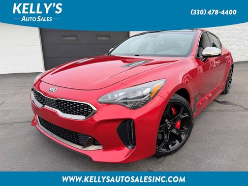 Used 2018 Kia Stinger GT2 image 1