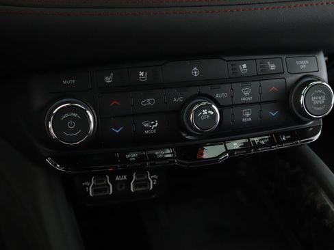 Used 2023 Dodge Durango R/T image 16