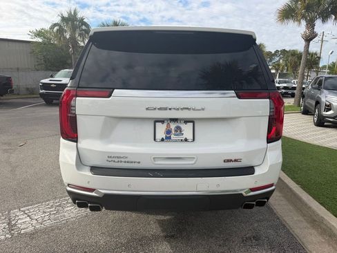 Used 2025 GMC Yukon XL Denali RWD image 5