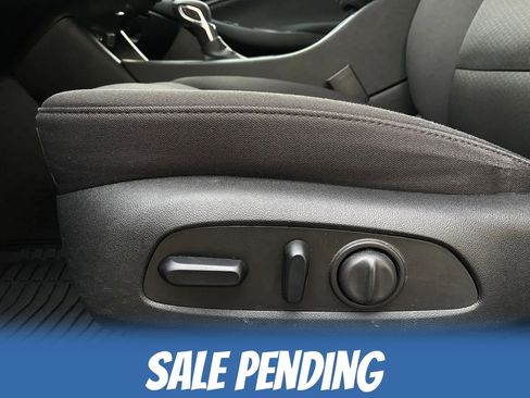 Used 2023 Chevrolet Malibu LT FWD image 11
