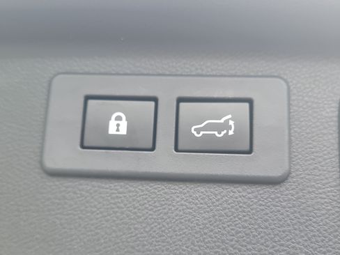 Used 2020 Subaru Forester Premium AWD/4WD image 12