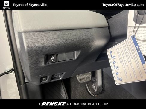 Used 2026 Toyota RAV4 SE AWD/4WD image 29