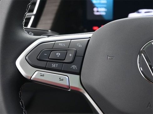 New 2025 Volkswagen Atlas SEL image 28