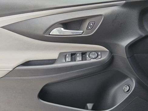 New 2026 Buick Envista Avenir FWD image 16