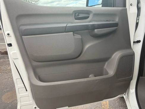 Used 2018 Nissan NV 1500 S image 10