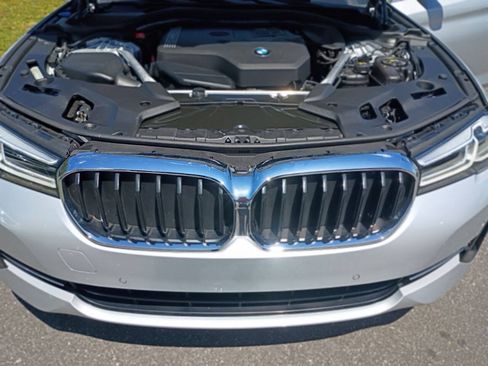 Used 2021 BMW 530i RWD image 22