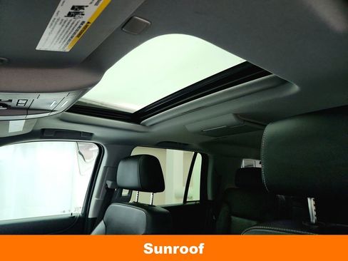 Used 2018 Chevrolet Tahoe LT image 12