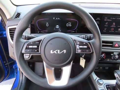 Certified 2024 Kia Seltos LX AWD/4WD image 6