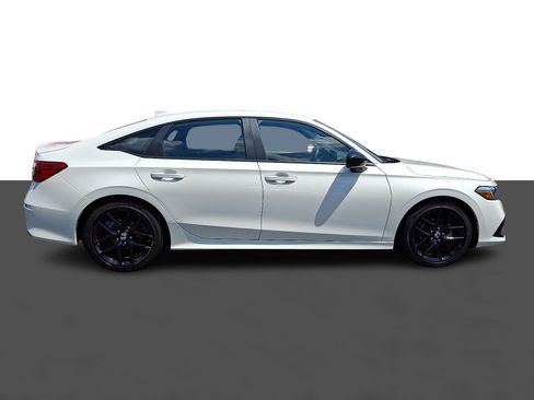 Used 2024 Honda Civic Sport image 7
