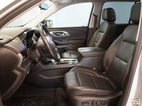 Used 2021 Chevrolet Traverse Premier AWD/4WD image 4