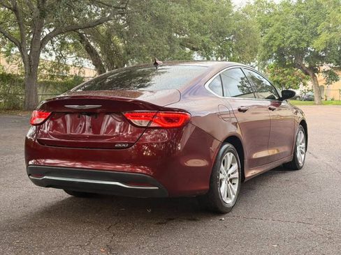 Used 2016 Chrysler 200 Limited w/ Anniversary Edition FWD image 5