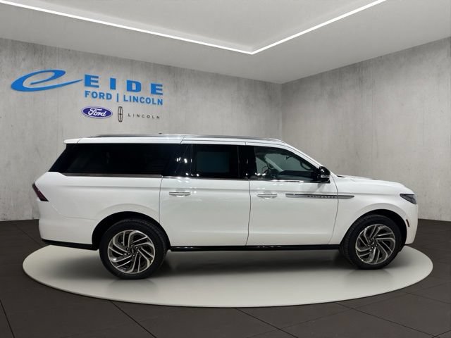 New 2027 Lincoln Navigator L Reserve AWD/4WD image 4