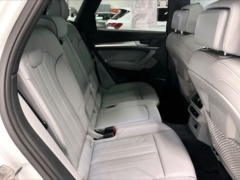 Certified 2024 Audi Q5 2.0T Premium Plus w/ Premium Plus Package image 30