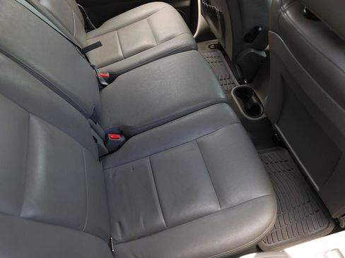 Used 2005 Dodge Durango SLT RWD image 12