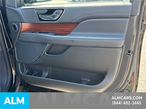 Used 2024 Lincoln Navigator Reserve w/ Monochromatic Package image 17