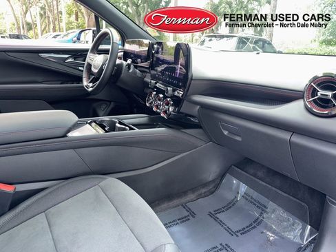 Used 2025 Chevrolet Blazer EV RS RWD image 8