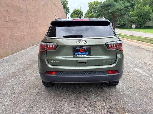 Used 2020 Jeep Compass Limited AWD/4WD image 4