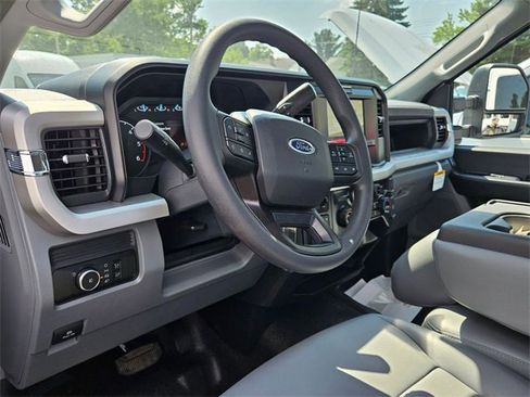 New 2025 Ford F450 XL w/ XL Chrome Package image 11