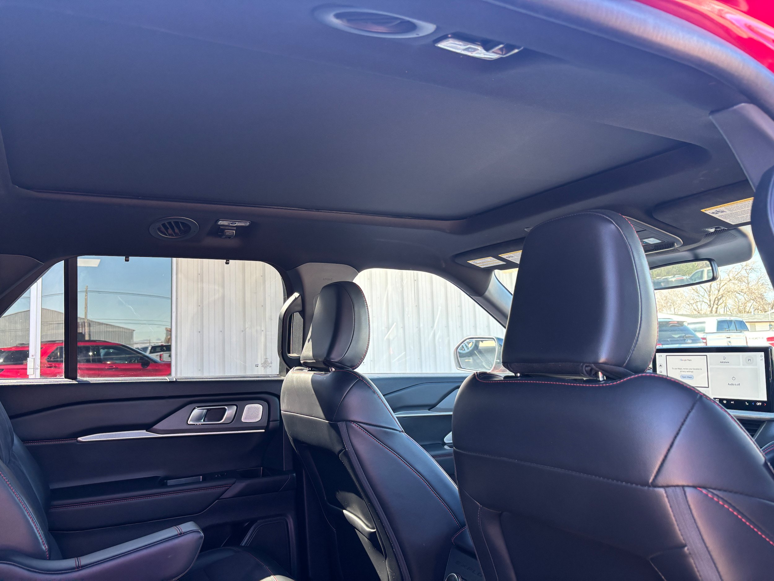 Used 2025 Ford Explorer ST AWD/4WD image 11