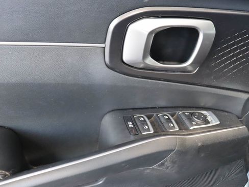 Used 2021 Kia Sorento S w/ Panoramic Sunroof Package AWD/4WD image 14