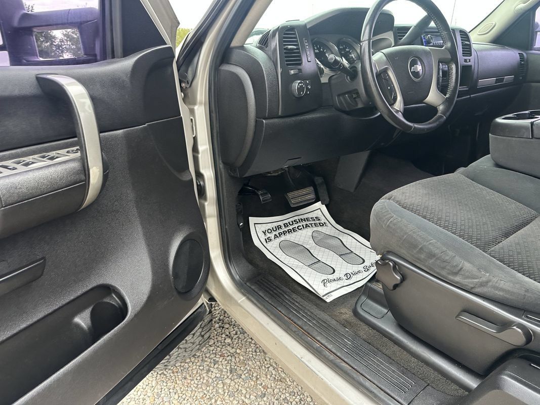 Used 2007 Chevrolet Silverado 1500 LT w/ 1LT Convenience Package RWD image 33