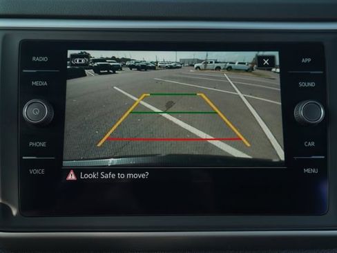 Used 2021 Volkswagen Atlas Cross Sport SE w/ Panoramic Sunroof Package image 28