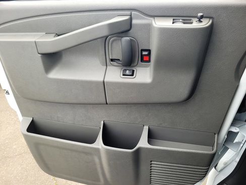 New 2025 Chevrolet Express 2500 w/ Driver Convenience Package RWD image 15