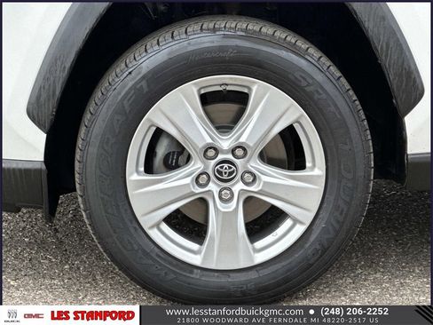 Used 2019 Toyota RAV4 XLE image 10