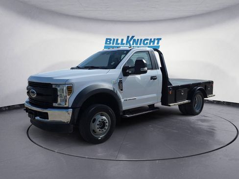 Used 2018 Ford F550 4x4 Regular Cab Super Duty image 1