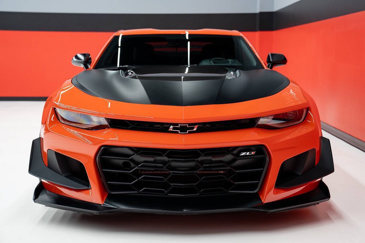 Used 2019 Chevrolet Camaro ZL1 RWD image 49