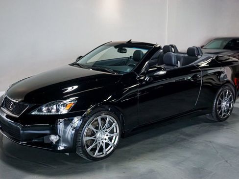 Used 2013 Lexus IS 350C w/ Luxury Pkg RWD image 45