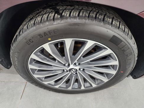 Used 2024 Hyundai Palisade Calligraphy image 3