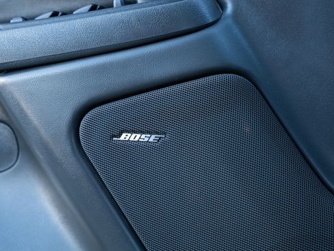 Used 2003 Chevrolet Avalanche 4x4 w/ Suspension Package, Off-Road image 19