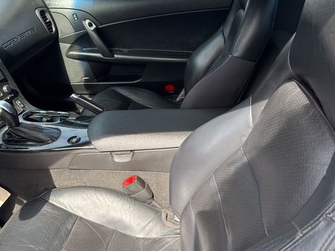 Used 2010 Chevrolet Corvette Coupe w/ Preferred Equipment Group image 7