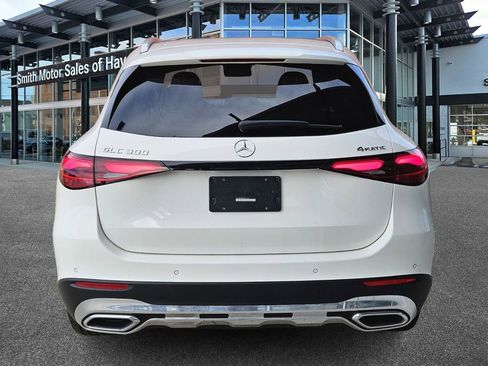 Certified 2025 Mercedes-Benz GLC 300 GLC 300 image 4