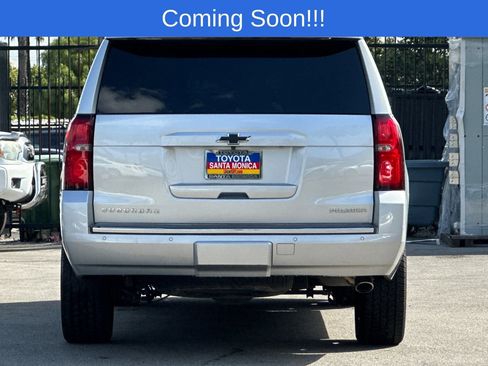 Used 2019 Chevrolet Suburban Premier RWD image 5