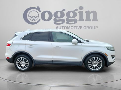 Used 2017 Lincoln MKC Reserve FWD image 6